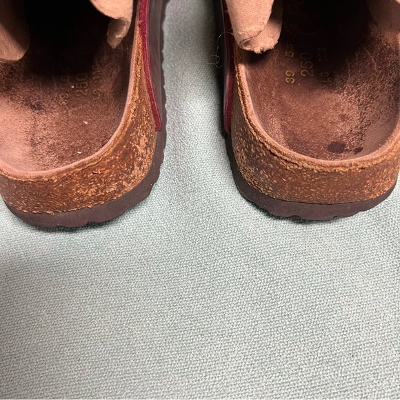 Birkenstock vegan red gold print  3 buckle Florida sandals slip on broke in - Picture 7 of 12